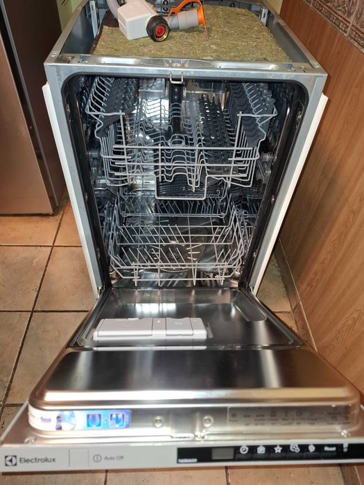 Zmywarka 45 cm Electrolux do zabudowy Jak Nowa.
