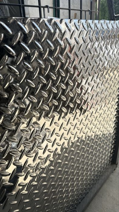 Листи алюмінієві-рефлені, нержавійка.