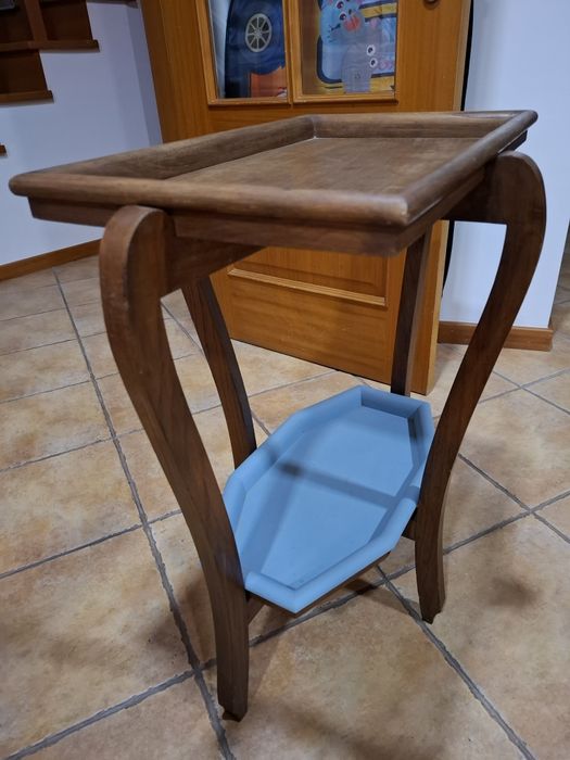 Mesa de apoio / café/ mini bar