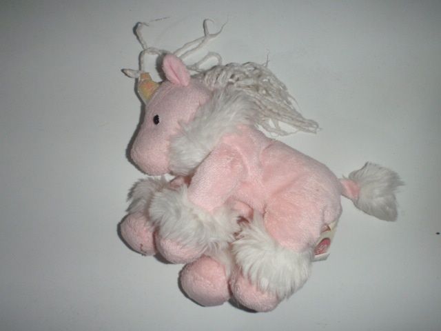 maskotka jednorożec