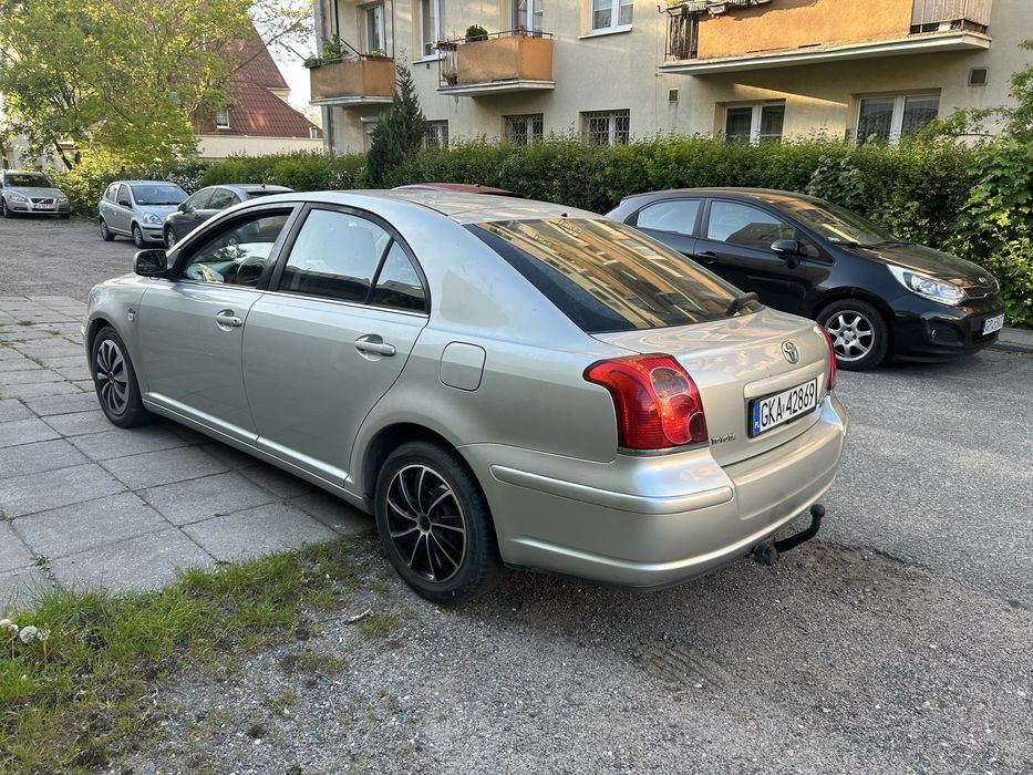 Toyota avensis d4d 2.0