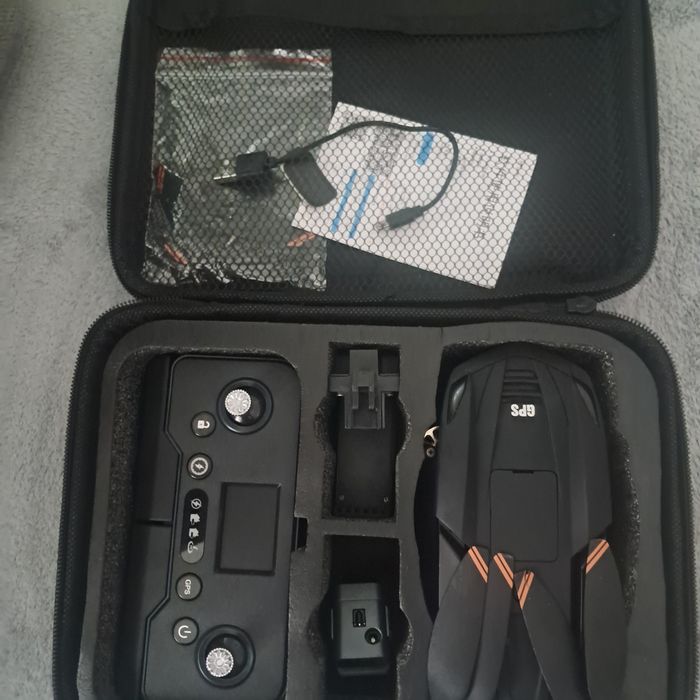 Dron V168 komplet