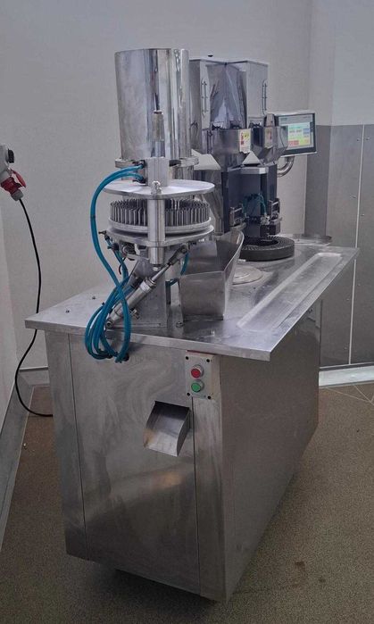 Kapsułkarka pół automatyczna