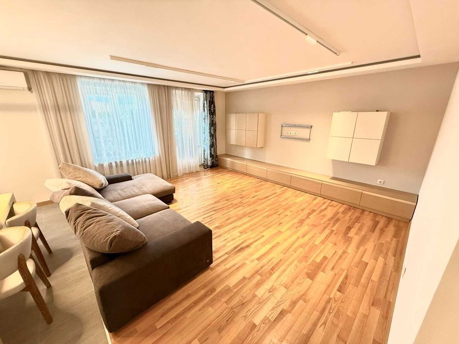 ‼️Центр‼️ 3 кімнатна квартира-студія, 87 м², топова локація