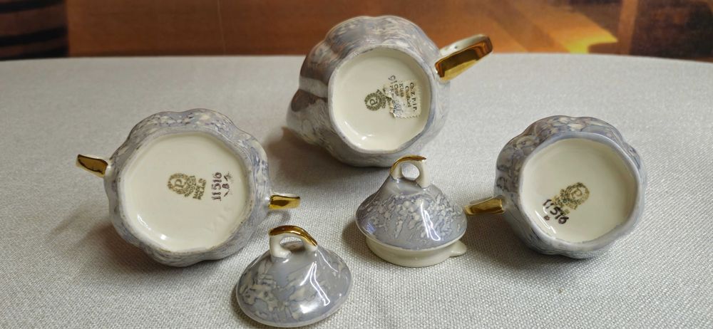Porcelanowy komplet kawowo-herbaciany CHODZIEŻ dla 6 osób