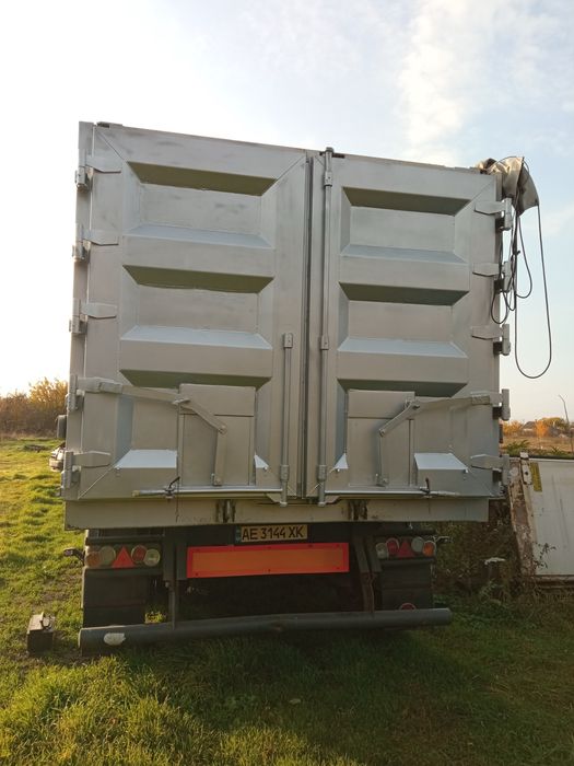 Напівпричіп самоскид BODEX