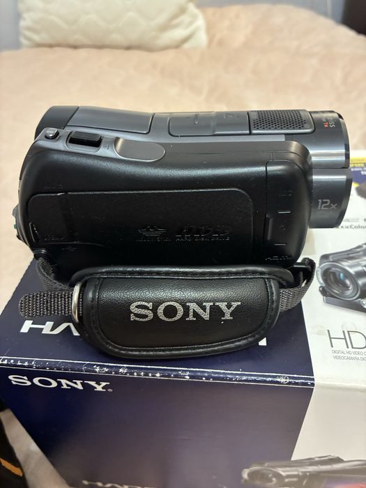 Відеокамера Sony в коробці з сумкою
