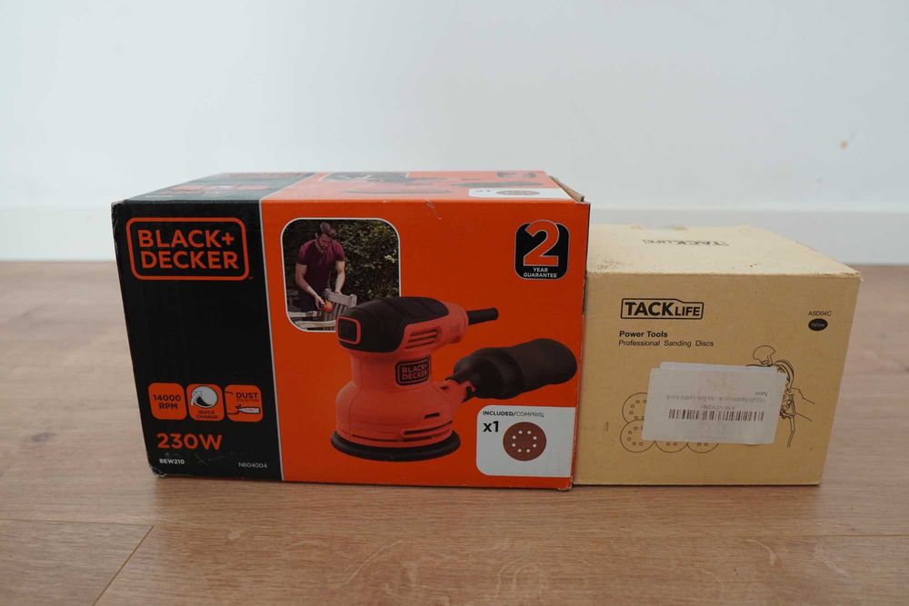 Lixadora Black & Decker – 230W / 14.000 rpm + Lixas