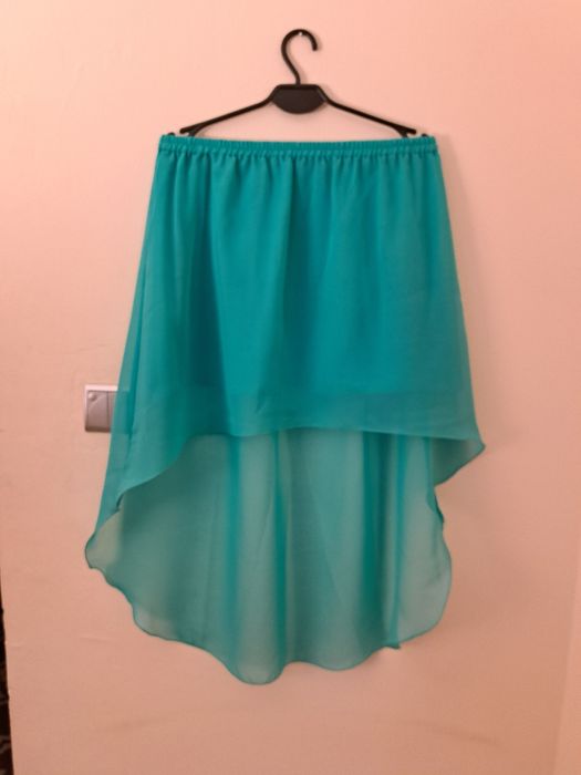 Seledynowa spudniczka