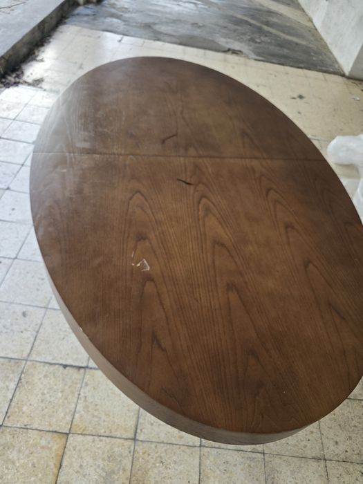 Mesa  extensiva oval