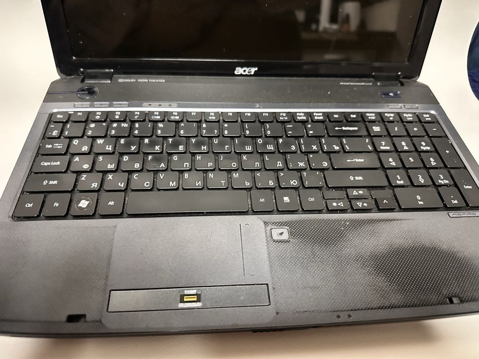Ноутбук Acer Aspire 5738 (Pentium Dual-Core / 3 GB / 1 TB)