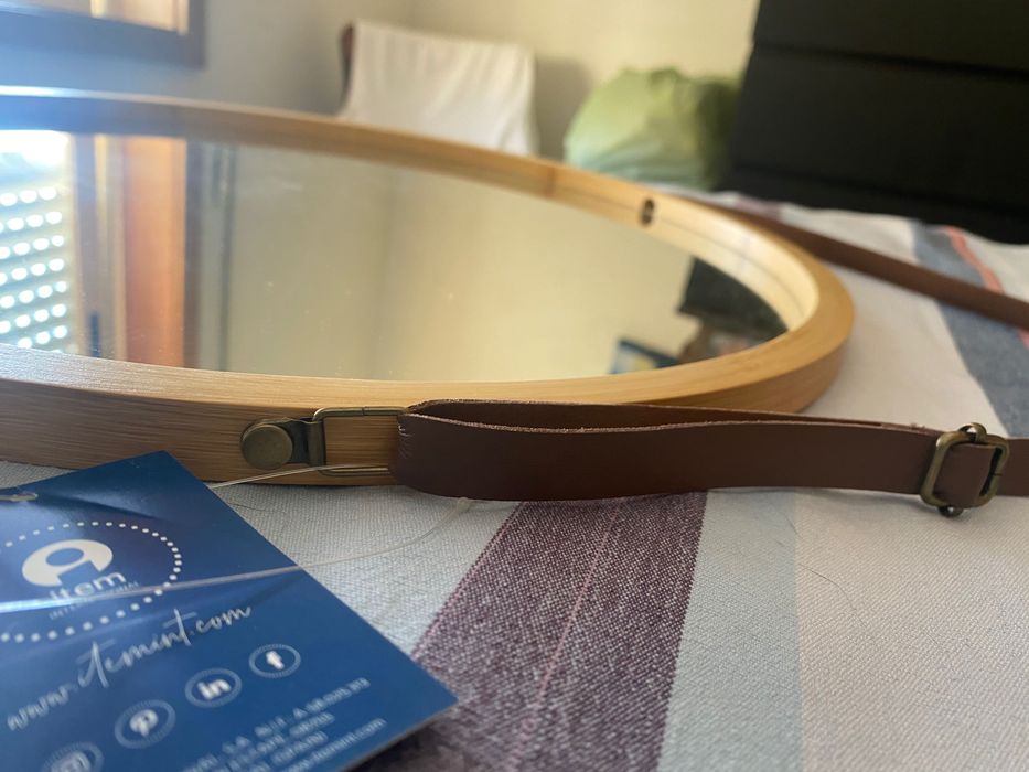 Espelho redondo em bamboo