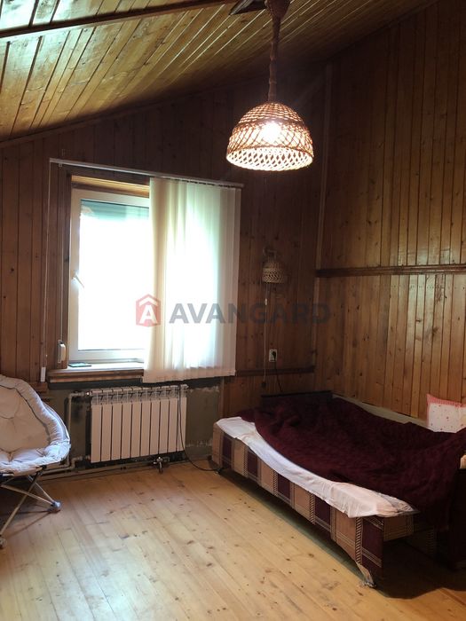 Продаж будинку в Обухівці зі своїм озером, ліс річка. 120000 $