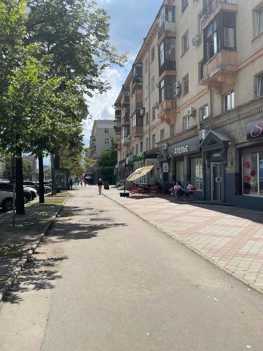 Оренда приміщення 50 кв. м М. Наукова пр. Науки червона лінія