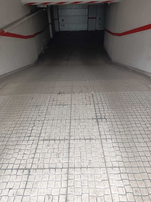 Vende-se garagem