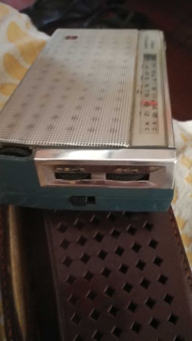 Radio National 2-Band 7-Transistor T-44 1963 no estojo original