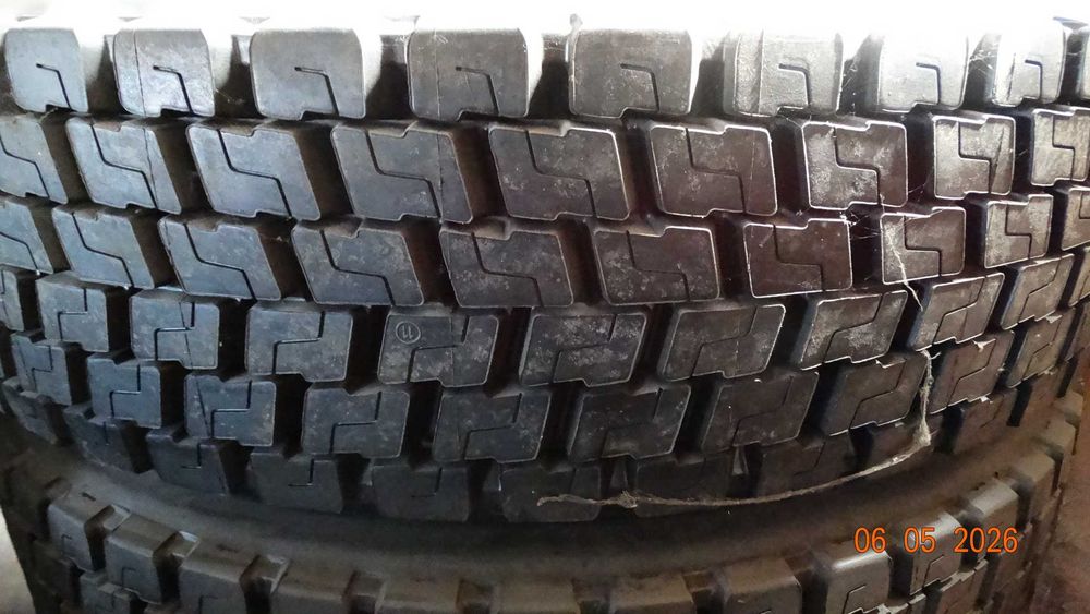 295/80r22.5 opona bieznikowana