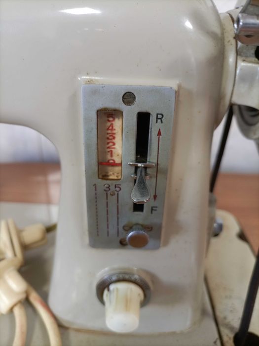 Vendo máquina de costura Kramer64751220694019126