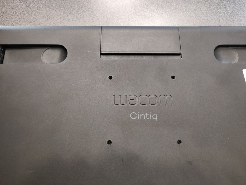 W2//Wacom/ Cintiq 16 Tablet Graficzny Piórkowy/ Szczecin