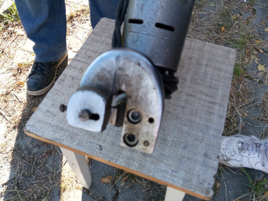 Nozyce elektryczne do blachy