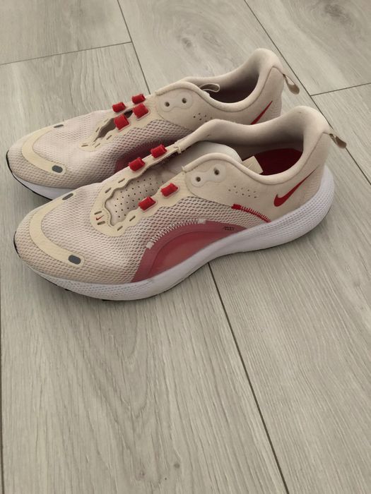 Sapatilhas Nike React, tamanho 42