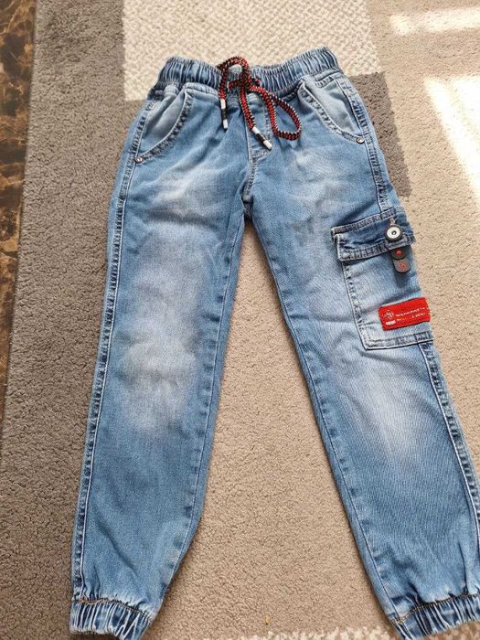 Детские джинсы на мальчика 98-104 размер