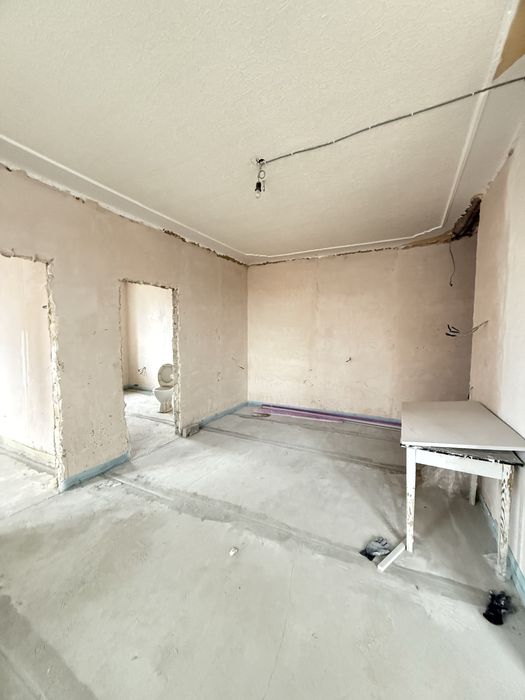 ПРОДАЖ 3 кімнатної квартири в Центрі міста