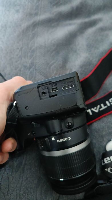 Canon EOS 500D + Canon 18-55mm