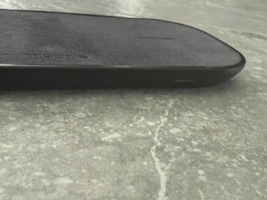 Podwójna ładowarka indukcyjna Mophie