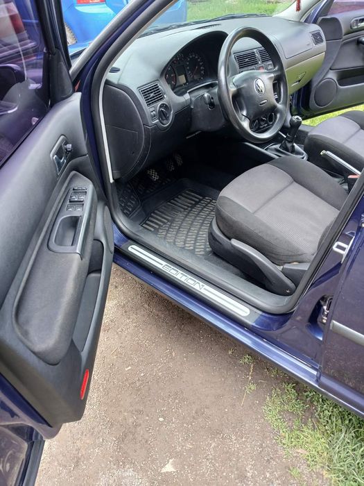 Volkswagen Golf 4