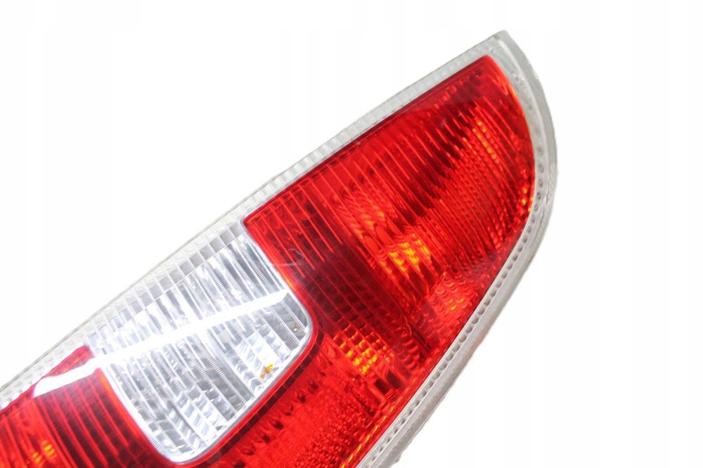skoda roomster lift lampa prawy tył tylna 5j7945096