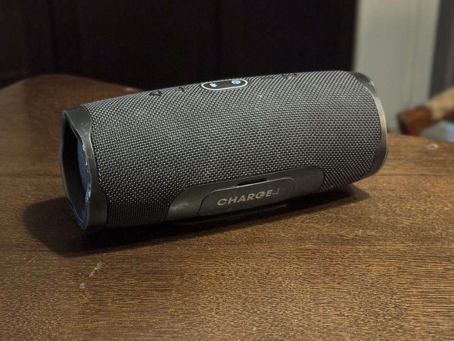 Пара Bluetooth-колонок JBL Charge 4