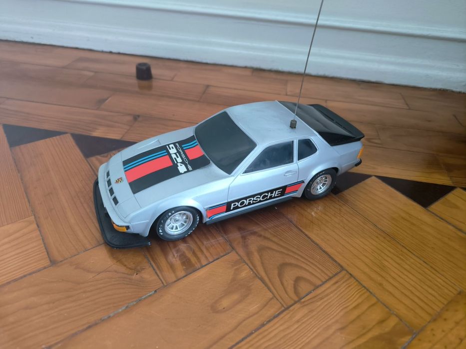 Porsche 924 Carro telecomandado/ controlo remoto (anos 80)