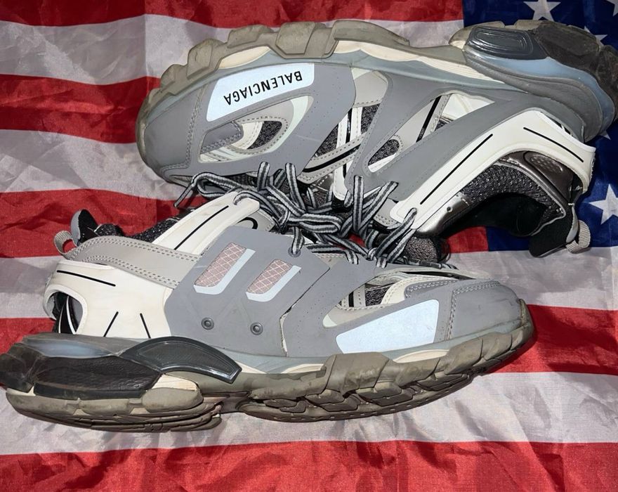 Balenciaga track led 42