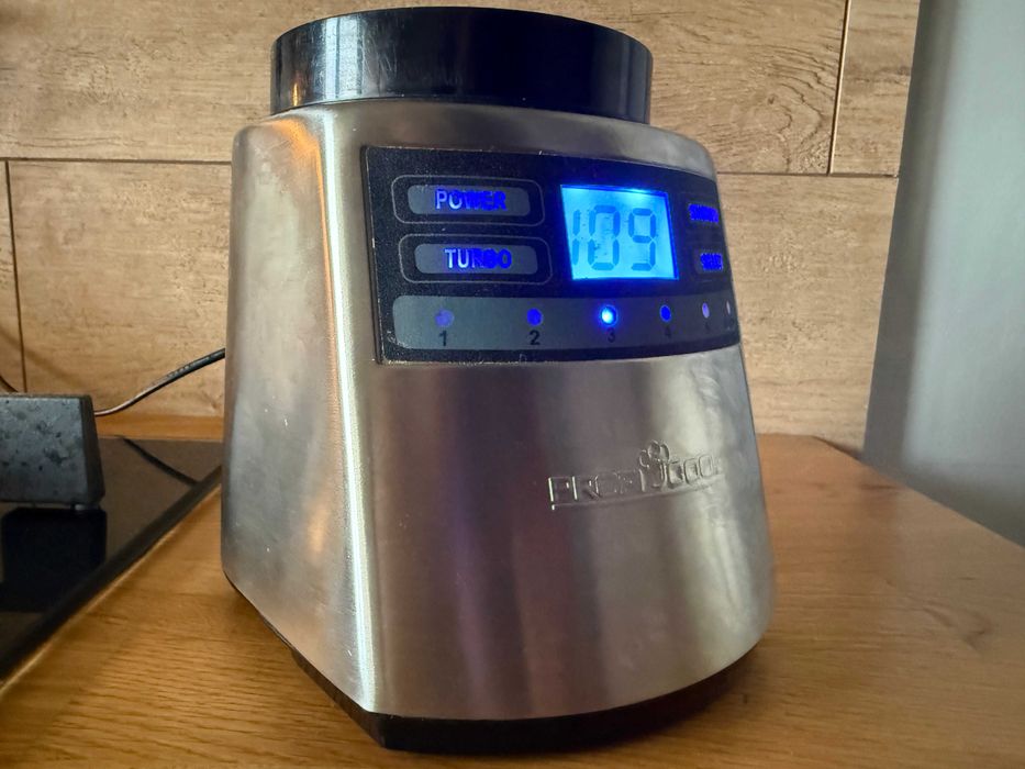 Blender kielichowy ProfiCook PC-UM 1006 [bez kielicha]