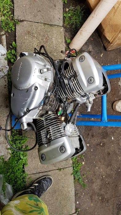 silnik-honda-shadow-vt-125-cz-ci-serwis-kartery-g-owica-wa-cylinder