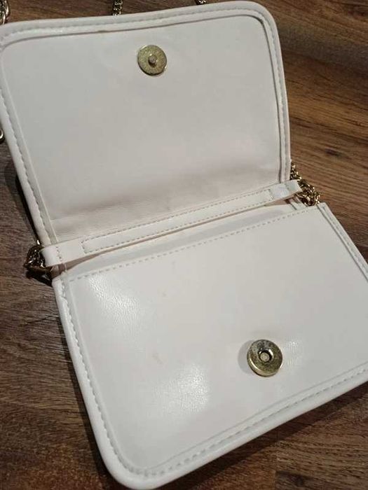 Beżowa mała torebka Bershka