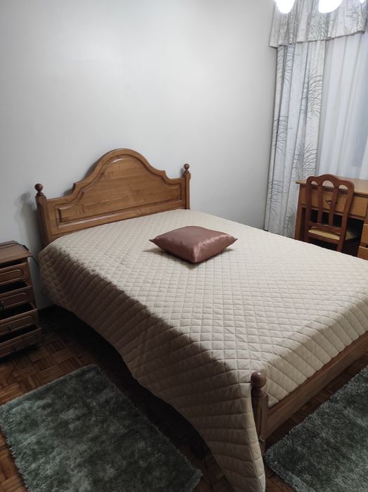 Alugo quarto a estudantes