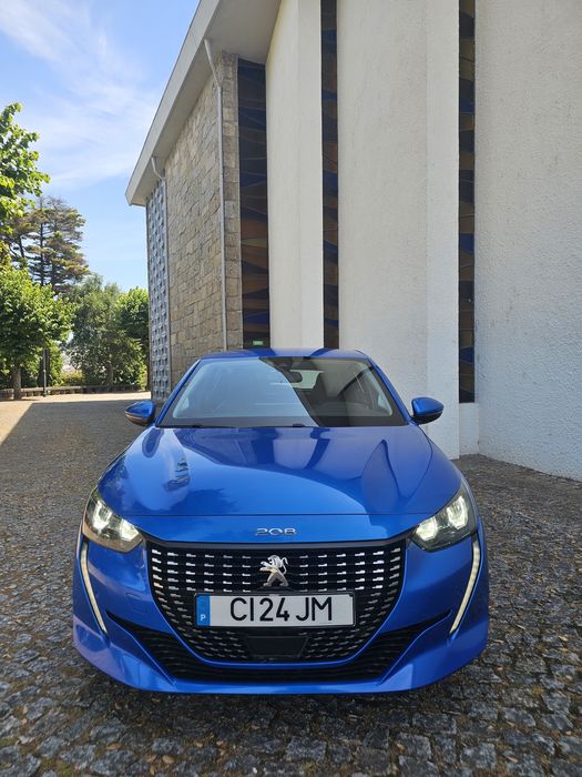 Peugeot 208 allure 1.2 110cv caixa de 6