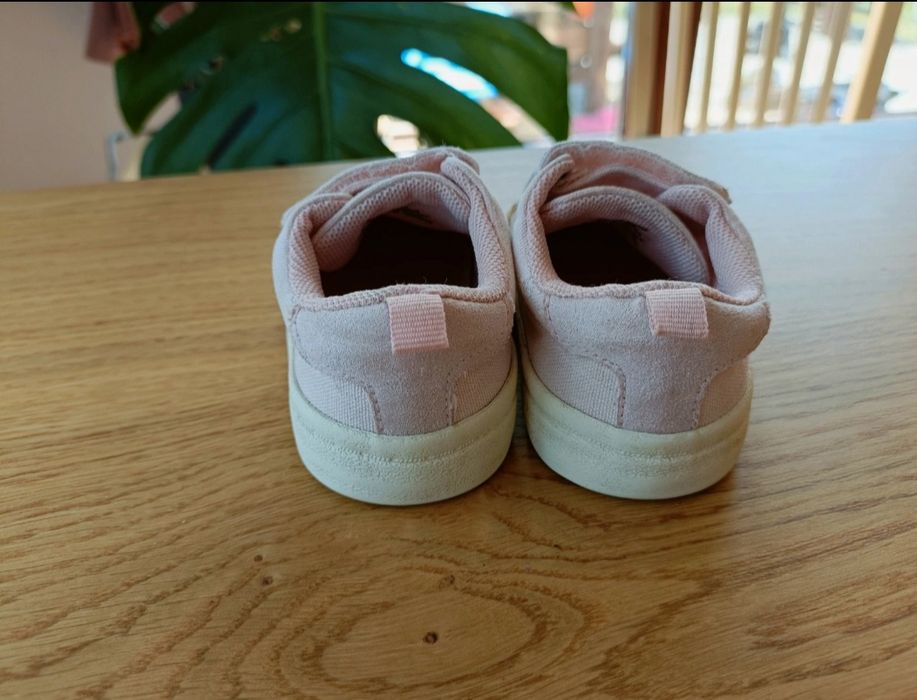 Buty dla dziewczynki hm