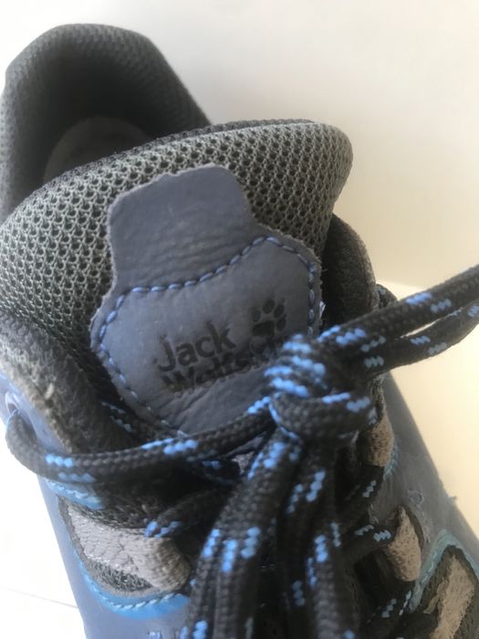 Jack Wolfskin ………….