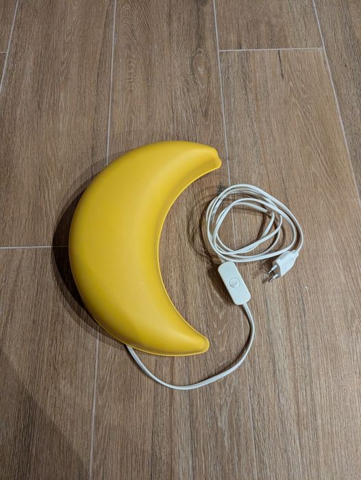 Lampka dziecięca księżyc z Ikei żółta