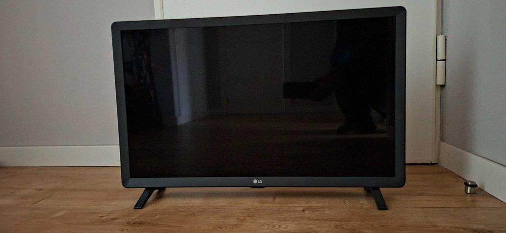 TV LG 28TN525S como nova