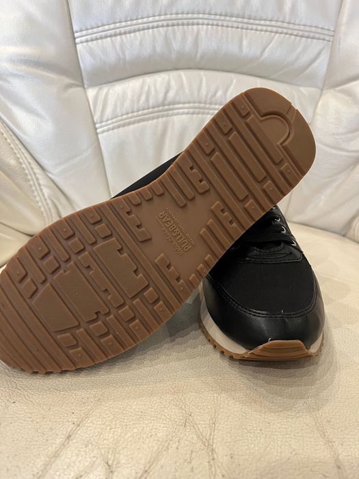 Кросівки жіночі Pull&Bear