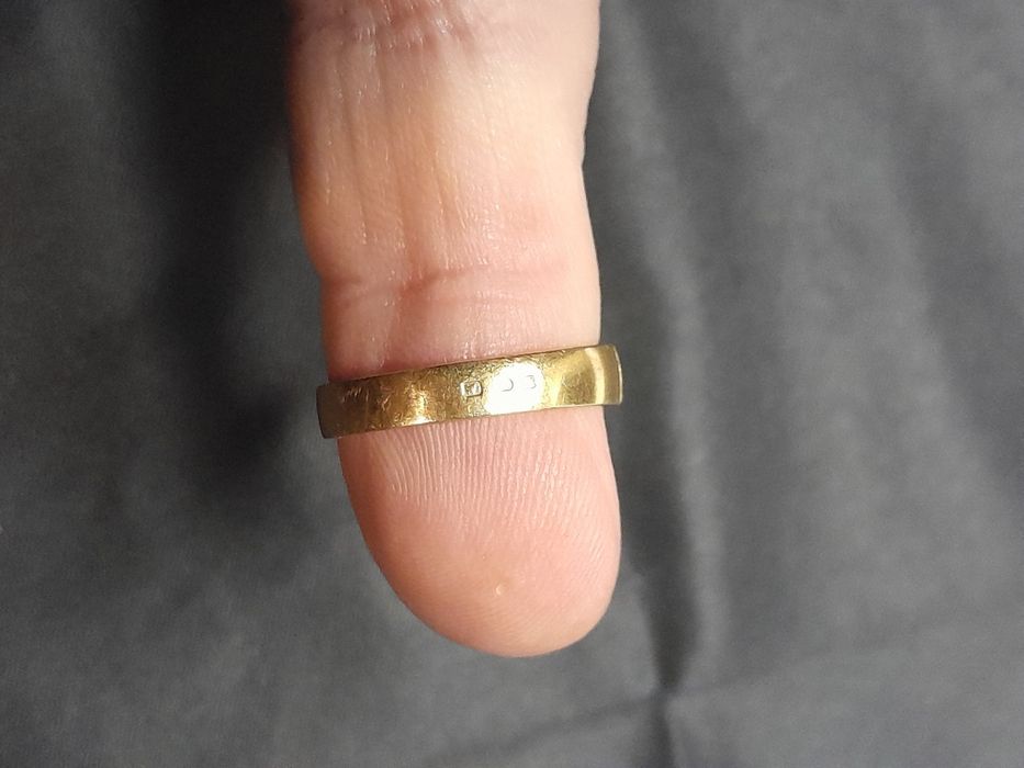Anel em Ouro com pedra 19.2k