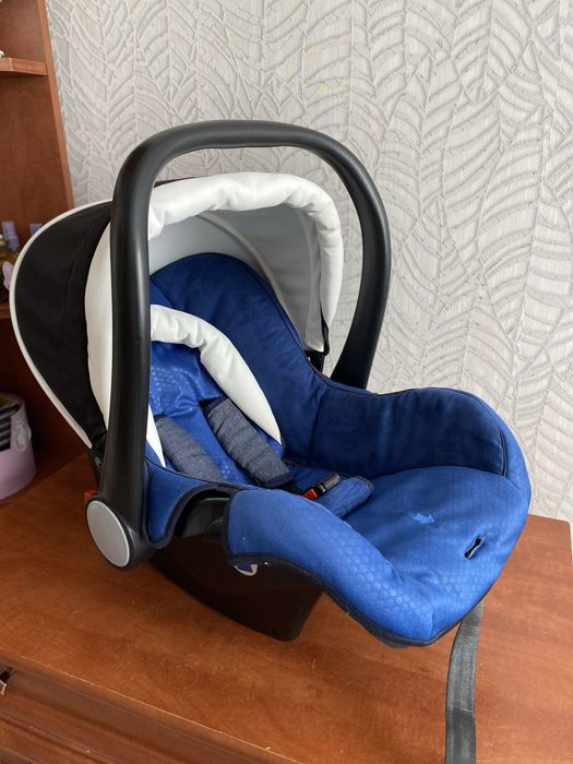 Автокрісло переноска