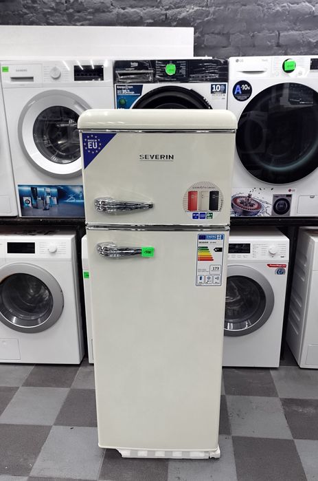 Холодильник в ретро стилі Severin KS 9956