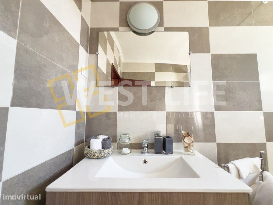 Moradia T4 com Piscina e vista fantástica a 5 minutos da praia - Ca...