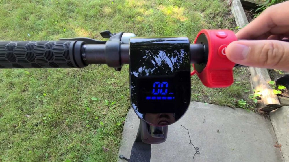 Електросамокат 10дюймів колеса 350w до 45км в упаковці