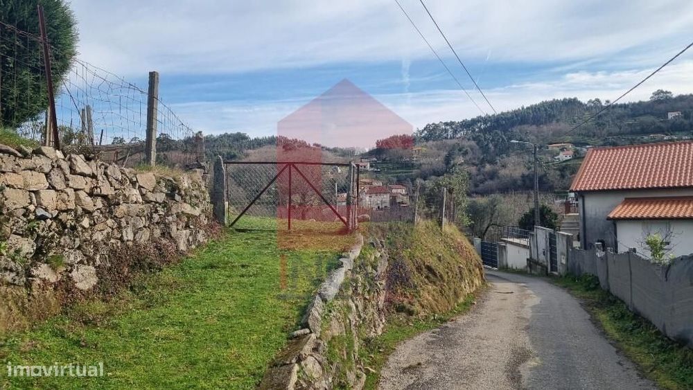 Terreno com projeto aprovado, Godinhaços — Ribeira Do Neiva, Braga
